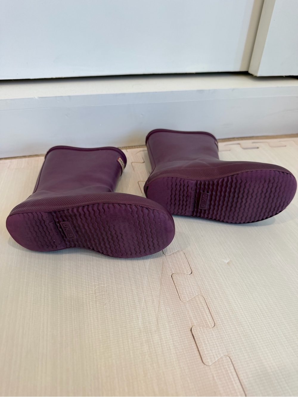 Hunter Kids Plum Rubber Rain Boots- size UK 9/ US 10 - Picture 4 of 5
